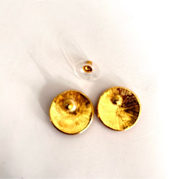 Gold Tone Hot Pink Vintage Pierced Post Earrings - Picture 5 of 6